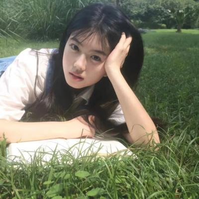 皮裘大衣女人
